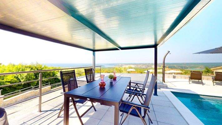 Sitzplatz mit Meerblick - Haus oben