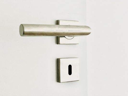 Muster Türbeschläge