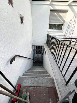 Aussentreppe zum Keller