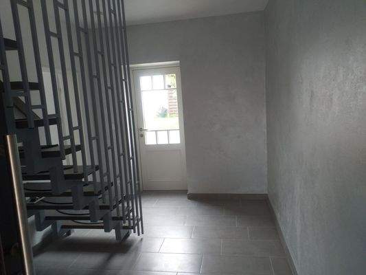 Flur mit Treppenaufgang