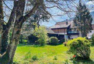 Balkon mit Blick in den eigenen Garten