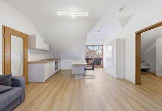 Das lichtdurchflutete Wohnzimmer