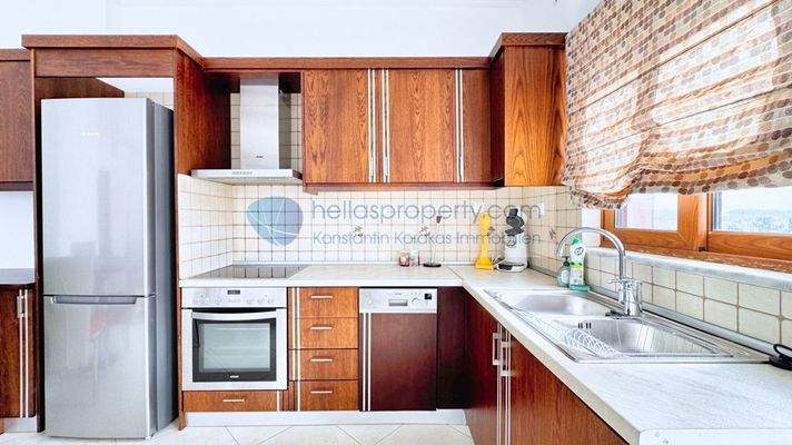 6e592b76ab4c4a65824af19d5bf26e81-original