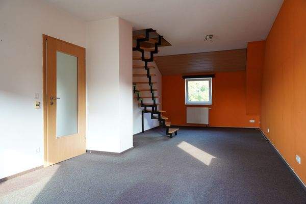 großzügiger Wohnraum