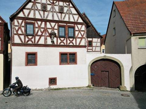 Frickenhausen am Main Häuser, Frickenhausen am Main Haus kaufen