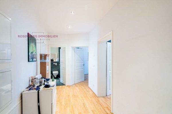 Immobilie in Leipzig/Reudnitz zu verkaufen_Flur