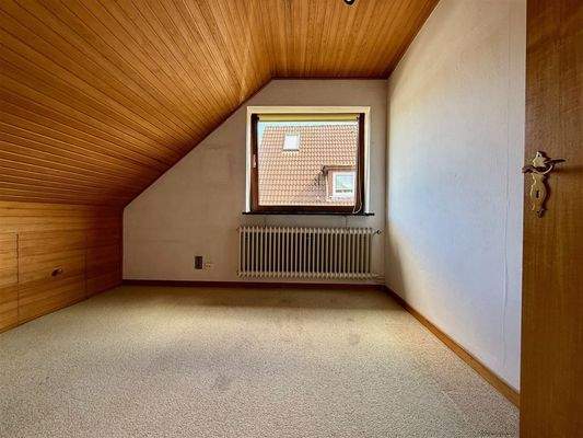 Zimmer 1 OG (rechter Hausteil)