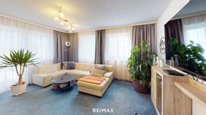 Haus - Fließ - Wohnzimmer 1. OG