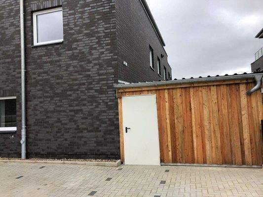 Bild Außenanlage Schuppen.jpg