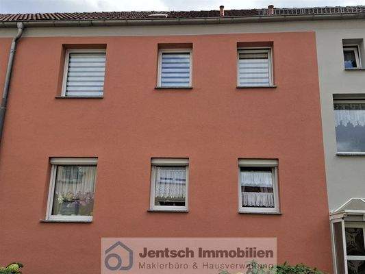 0f8a883b-21b0-4bf8-8e09-6c581c9c57a2