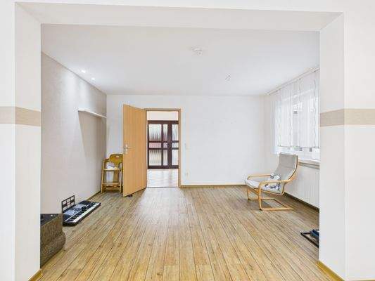 CAM04379G0-PR0076-STILL020