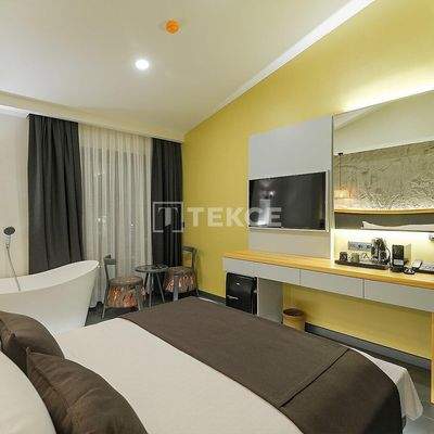 Boutique Hotel with Pool Close to Center and Beaches in Alaçatı Çeşme