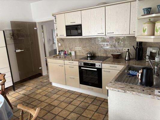 Küche EG. große Wohnung