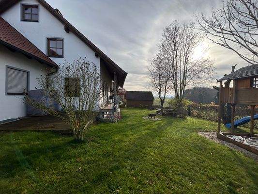 Haus mit Garten Südseite.JPG