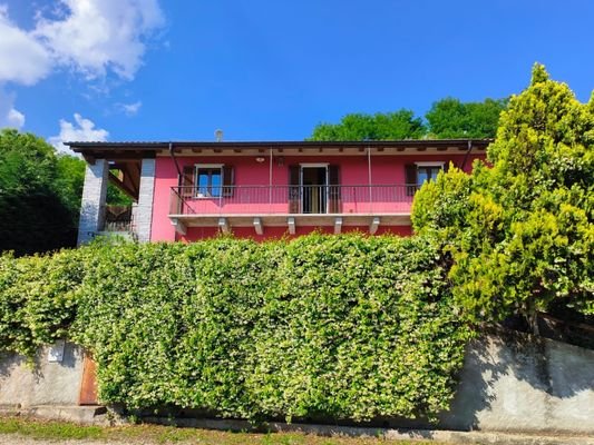 Fassade und Balkon