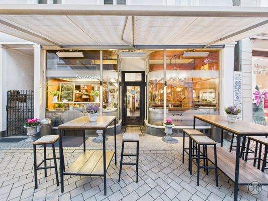 CAM05560G0-PR0026-STILL033