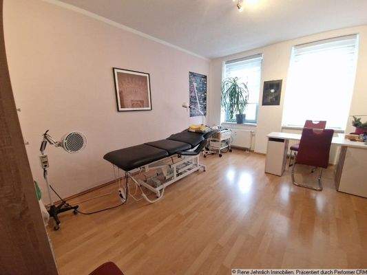 Wohnzimmer jetzt Praxisraum 1
