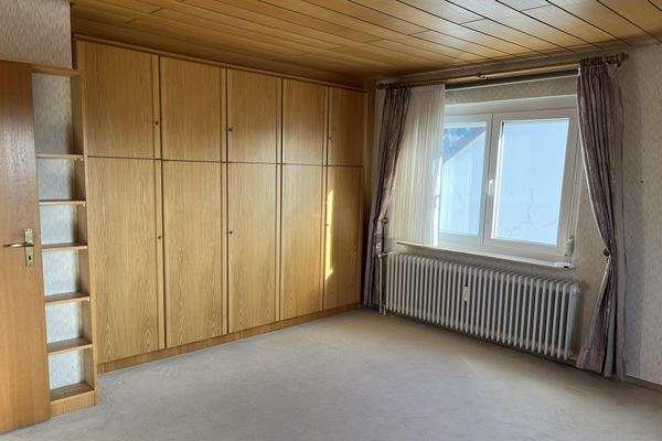 Großes Zimmer/Studio im DG