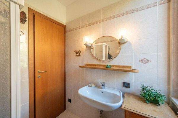 Tecnocasa Garda 027.jpg