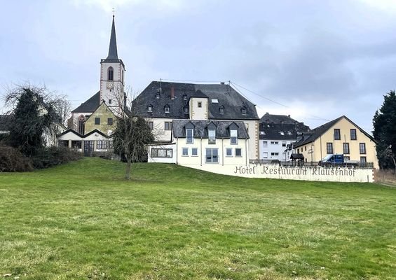 Hotel, Restaurant, Gästehaus und Wohnhaus 