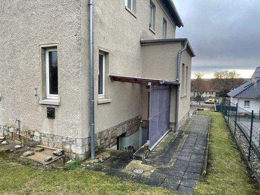 Kelleraußentreppe/Eingangserker