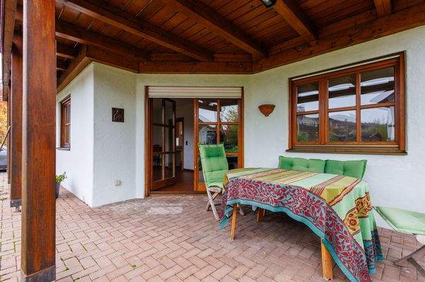 Überdachte Terrasse