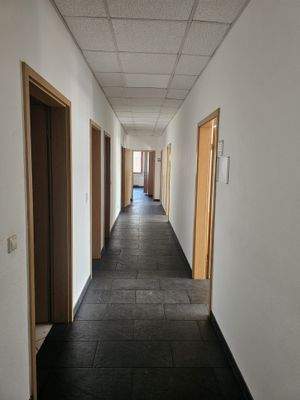 Blick zu den anderen Büros.jpeg