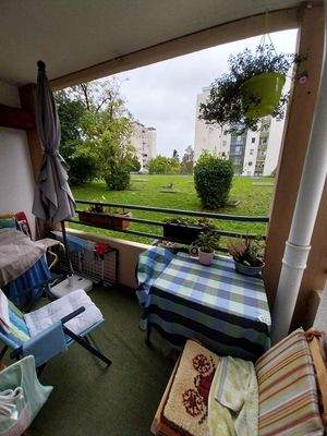 Balkon mit Sicht ins Grüne