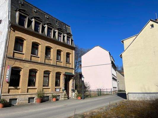 Linkser Nachbar &quot;Krug Zum Grünen Kranz&quot;