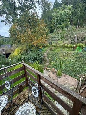 11 innen mit Balkon Küche Bad etc (11)