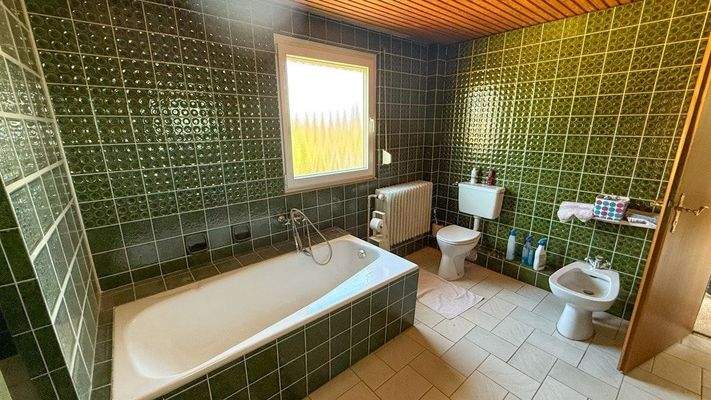 Vollbad im Dachgeschoss