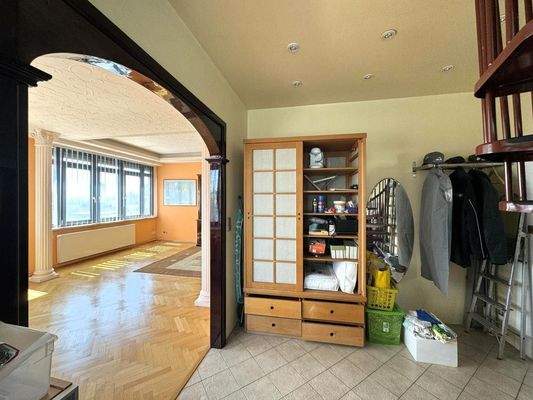 OG / Top 3 / Vorraum