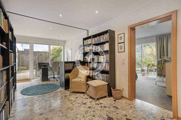 Arbeitszimmer Hauptwohnung