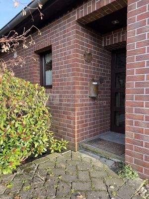 überdachter Hauszugang