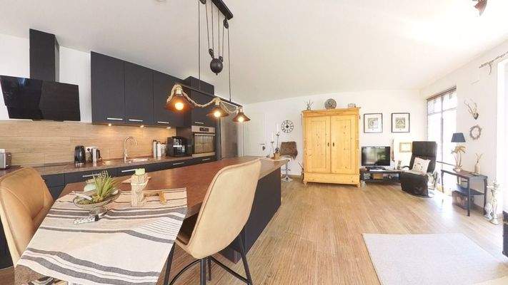 Wohnzimmer mit Küche