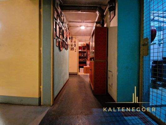 KG: Gang ca. 5,31 m²