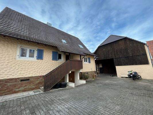 Haus m.Innenhof+Scheune