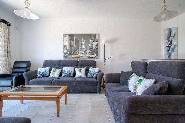 680754-detached-villa-for-sale-in-kato-paphos-univ