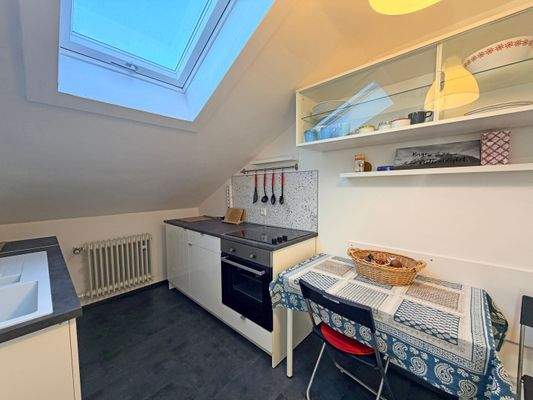 Küche mit Essbereich im Dachgeschoss  (Whg. Süd/Ost)