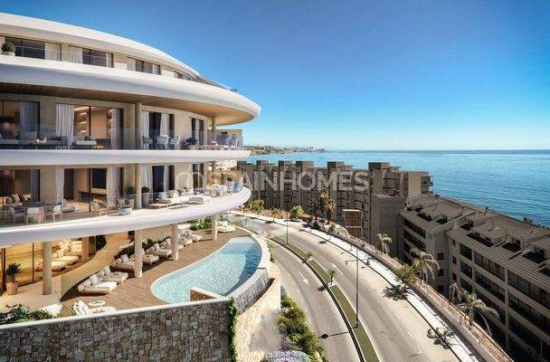 Spacious Apartments with Pool Access in Fuengirola