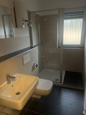 Duschbad mit Fenster