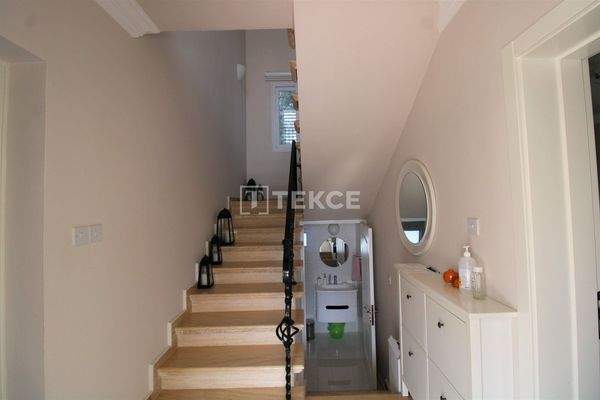 Sea-View Detached Villa with a Pool in Girne North Cyprus