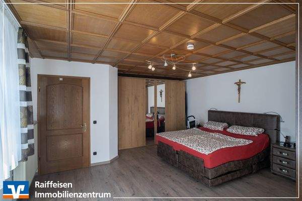 Elternschlafzimmer OG