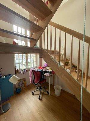 Treppe zum Obergeschoss 