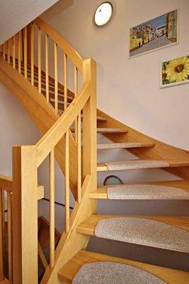 Treppe ins Obergeschoß