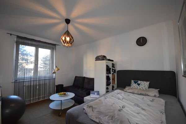 WG-Zimmer - Geräumige 3 Zimmer WG-Wohnung mit kleinem Balkon im Innenhof Miete Andräviertel Salzburg
