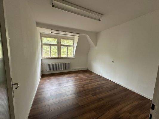 20241001_132355785_iOS