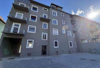 20251028_100045859_iOS