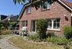 Hausansicht mit Terrasse