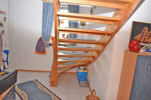 8494SE-15 Treppe zum Studio